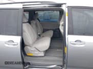 ✅ 2014 Toyota Sienna LE AAS • VIN: 5TDKK3DC5ES503410 • Лот: 43661128. Опубликован ранее на IAAI с пробегом 84 262 миль. Бесплатный доступ к архиву аукционных продаж из США и подробный отчёт об истории автомобиля на DreamBid. Изображение 8.