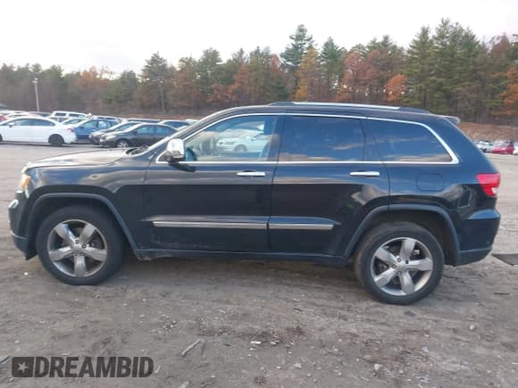 ✅ 2013 Jeep Grand Cherokee Limited • VIN: 1C4RJFBT0DC503742 • Lot: 43584024. Listed on IAAI with 162,077 mi. Free auction sales archive from the USA and detailed vehicle history report at DreamBid. Image 15.