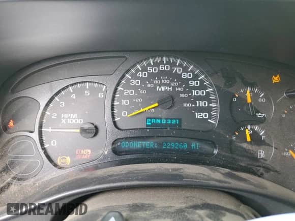 2005 Chevrolet Suburban LS with VIN 3GNFK16Z75G256551, listed as a Copart auction lot 76172014 with 229,260 mi miles and Salvage title. Bid and sale history available at DreamBid. Image 9.