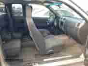 2008 Chevrolet Colorado 1LT z VIN 1GCCS39E188192565, wystawiony jako IAAI lot #41901967 z przebiegiem 282 987 mil mil oraz . Historia ofert i sprzedaży dostępna na DreamBid. Obrazek 8.