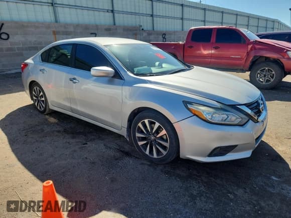 ✅ 2017 Nissan Altima SR • VIN: 1N4AL3AP5HC223174 • Lot: 81048625. Listed on Copart with 130,249 mi. Free auction sales archive from the USA and detailed vehicle history report at DreamBid. Image 4.