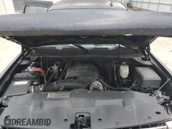 ✅ 2008 Chevrolet Silverado 2500HD 2LT • VIN: 1GCHC23K08F111241 • Лот: 84767425. Опубликован ранее на Copart с пробегом 221 508 миль. Бесплатный доступ к архиву аукционных продаж из США и подробный отчёт об истории автомобиля на DreamBid. Изображение 11.