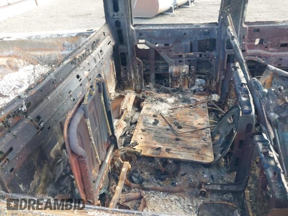 ✅ 2001 Chevrolet Silverado 2500HD LS • VIN: 1GCHK23U91F168080 • Lot: 43343510. Listed on IAAI with Not provided. Free auction sales archive from the USA and detailed vehicle history report at DreamBid. Image 8.