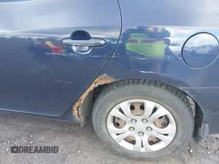 2009 Hyundai Elantra GLS z VIN KMHDU46D79U750410, wystawiony jako IAAI lot #43521999 z przebiegiem 113 450 mil mil oraz . Historia ofert i sprzedaży dostępna na DreamBid. Obrazek 6.