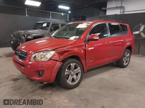 ✅ 2011 Toyota RAV4 Sport • VIN: JTMRK4DV0B5102614 • Lot: 42486700. Listed on IAAI with 175,877 mi. Free auction sales archive from the USA and detailed vehicle history report at DreamBid. Image 2.
