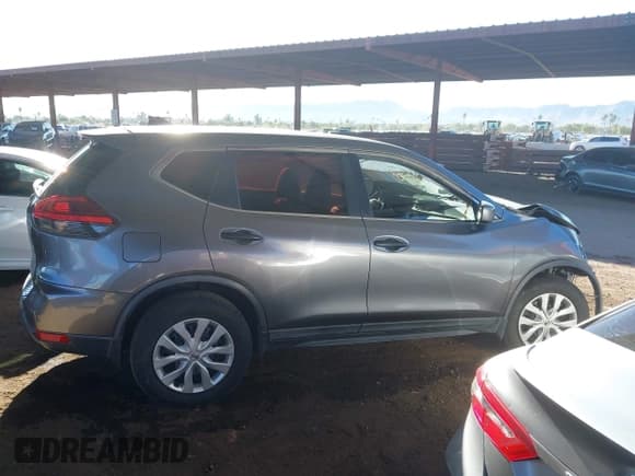 ✅ 2017 Nissan Rogue SV • VIN: KNMAT2MT7HP617202 • Lot: 43630500. Listed on IAAI with 118,648 mi. Free auction sales archive from the USA and detailed vehicle history report at DreamBid. Image 14.