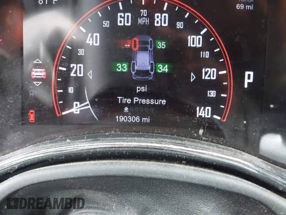 2014 Dodge Durango SXT with VIN 1C4RDHAG8EC523987, listed as a IAAI auction lot 43401258 with 190,306 mi miles and . Bid and sale history available at DreamBid. Image 16.