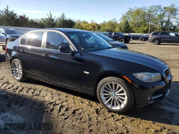 2011 BMW 3 Series 335i xDrive с VIN WBAPL5C54BA982586, выставлен на аукционе Copart как лот 85827335 с пробегом 58 864 миль миль и Списание • Salvage title. История ставок и продаж доступна на DreamBid. Изображение 4.