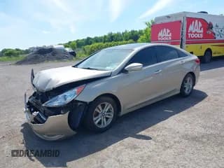 ✅ 2012 Hyundai Sonata SE • VIN: 5NPEC4AC8CH324754 • Лот: 43207070. Опубликован ранее на IAAI с пробегом 161 244 миль. Бесплатный доступ к архиву аукционных продаж из США и подробный отчёт об истории автомобиля на DreamBid. Изображение 2.