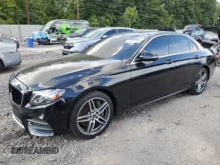 ✅ 2020 Mercedes-Benz E 350 • VIN: WDDZF8EB1LA748727 • Lot: 71590725. Wystawiony na Copart z przebiegiem 129 165 mil. Bezpłatny archiwum sprzedaży aukcyjnych z USA i szczegółowy raport historii pojazdu na DreamBid. Zdjęcie 1.
