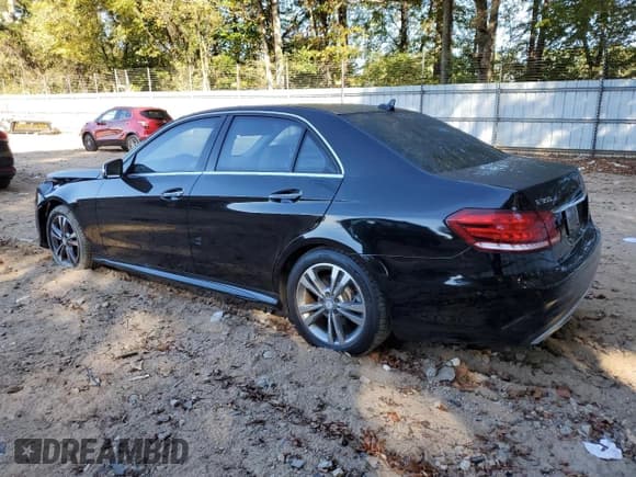 ✅ 2015 Mercedes-Benz E 350 Sport • VIN: WDDHF5KB2FB141300 • Лот: 82686855. Опубликован ранее на Copart с пробегом 74 037 миль. Бесплатный доступ к архиву аукционных продаж из США и подробный отчёт об истории автомобиля на DreamBid. Изображение 2.