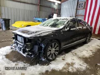 ✅ 2024 Volvo S90 Recharge Plug-In Hybrid Ultimate • VIN: LVYH60AF6RP411338 • Lot: 87608205. Listed on Copart with 833 mi. Free auction sales archive from the USA and detailed vehicle history report at DreamBid. Image 1.