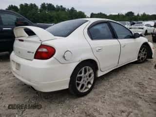 2005 Dodge Neon SRT-4 z VIN 1B3ES66S75D261655, wystawiony jako Copart lot #63574355 z przebiegiem 138 999 mil mil oraz Czysty tytuł • Clean title. Historia ofert i sprzedaży dostępna na DreamBid. Obrazek 3.