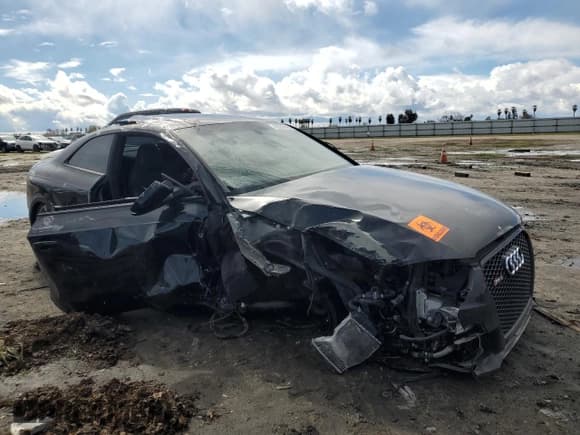 ✅ 2013 Audi RS 5 • VIN: WUAC6AFR5DA901729 • Lot: 49243225. Listed on Copart with Not provided. Free auction sales archive from the USA and detailed vehicle history report at DreamBid. Image 4.