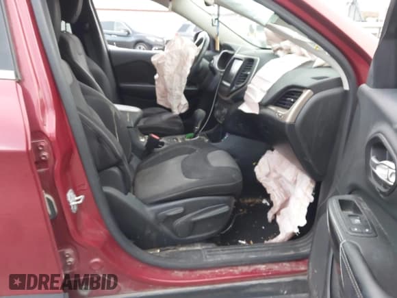 ✅ 2014 Jeep Cherokee Latitude • VIN: 1C4PJLCS0EW154187 • Лот: 43659268. Опубликован ранее на IAAI с пробегом 119 235 миль. Бесплатный доступ к архиву аукционных продаж из США и подробный отчёт об истории автомобиля на DreamBid. Изображение 5.