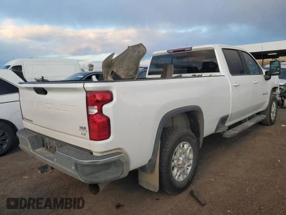 2021 Chevrolet Silverado 3500HD LT z VIN 1GC4YTEY5MF243073, wystawiony jako Copart lot #80901424 z przebiegiem 71 793 mil mil oraz Szkoda całkowita • Salvage title. Historia ofert i sprzedaży dostępna na DreamBid. Obrazek 3.