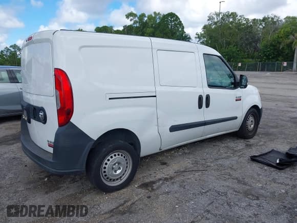 ✅ 2017 Ram ProMaster City Cargo Tradesman • VIN: ZFBERFAB6H6E97746 • Lot: 43393119. Listed on IAAI with 124,614 mi. Free auction sales archive from the USA and detailed vehicle history report at DreamBid. Image 4.