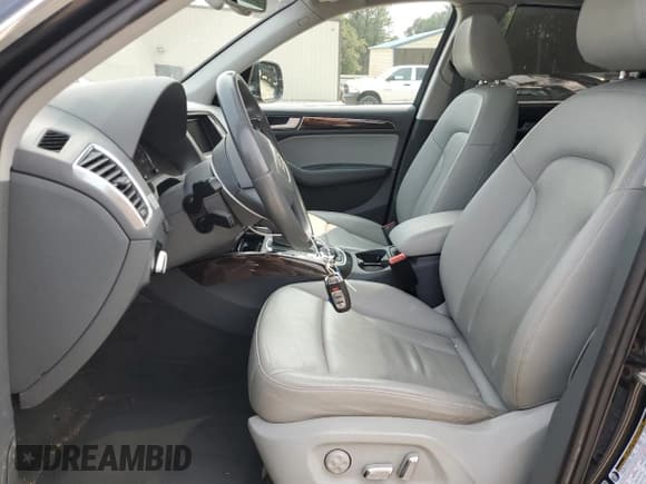 ✅ 2014 Audi Q5 • VIN: WA1VMBFP6EA071290 • Лот: 58481165. Опубликован ранее на Copart с пробегом 111 939 миль. Бесплатный доступ к архиву аукционных продаж из США и подробный отчёт об истории автомобиля на DreamBid. Изображение 7.