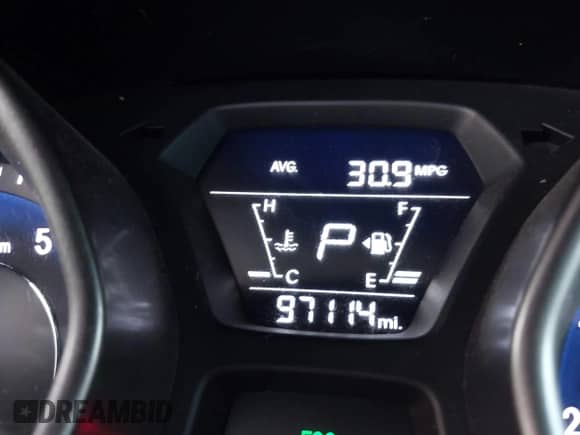 2016 Hyundai Elantra SE z VIN 5NPDH4AEXGH762793, wystawiony jako IAAI lot #42647247 z przebiegiem 97 114 mil mil oraz . Historia ofert i sprzedaży dostępna na DreamBid. Obrazek 16.