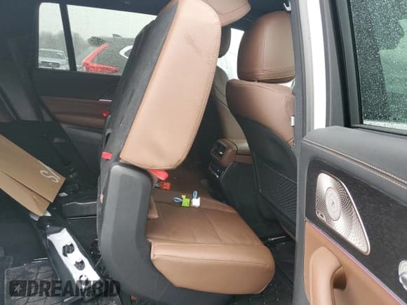 ✅ 2024 Mercedes-Benz GLS 450 • VIN: 4JGFF5KE0RB207936 • Lot: 45706885. Listed on Copart with 10,543 mi. Free auction sales archive from the USA and detailed vehicle history report at DreamBid. Image 11.