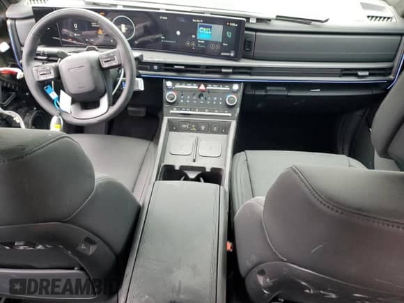 2025 Hyundai Santa Fe Calligraphy with VIN 5NMP54GL1SH149723, listed as a Copart auction lot 90333465 with 15 mi miles and Salvage title. Bid and sale history available at DreamBid. Image 8.