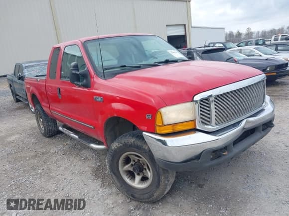 ✅ 2000 Ford F-250 XL • VIN: 1FTNX21S1YEA96071 • Lot: 41480248. Listed on IAAI with 240,009 mi. Free auction sales archive from the USA and detailed vehicle history report at DreamBid. Image 1.