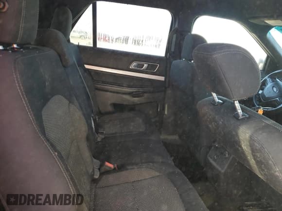 ✅ 2017 Ford Explorer XLT • VIN: 1FM5K8DH7HGA96559 • Lot: 92785215. Wystawiony na Copart z przebiegiem Nie podano. Bezpłatny archiwum sprzedaży aukcyjnych z USA i szczegółowy raport historii pojazdu na DreamBid. Zdjęcie 11.