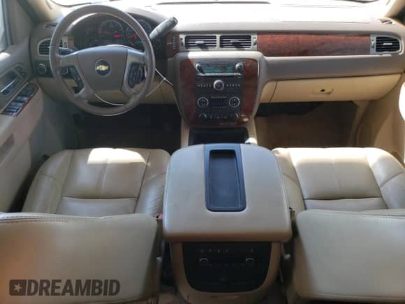 2011 Chevrolet Tahoe LT z VIN 1GNSKBE07BR116762, wystawiony jako Copart lot #85103895 z przebiegiem 185 036 mil mil oraz Czysty tytuł • Clean title. Historia ofert i sprzedaży dostępna na DreamBid. Obrazek 8.