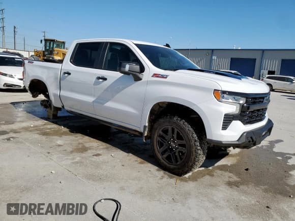 ✅ 2022 Chevrolet Silverado 1500 LT Trail Boss • VIN: 3GCUDFET3NG659222 • Lot: 91209475. Wystawiony na Copart z przebiegiem 67 285 mil. Bezpłatny archiwum sprzedaży aukcyjnych z USA i szczegółowy raport historii pojazdu na DreamBid. Zdjęcie 4.