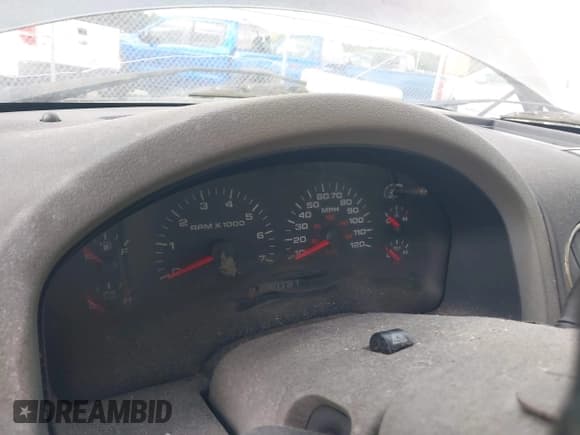 ✅ 2004 Ford F-150 STX • VIN: 1FTRX14W04NA16263 • Лот: 42645469. Опубликован ранее на IAAI с пробегом 63 122 миль. Бесплатный доступ к архиву аукционных продаж из США и подробный отчёт об истории автомобиля на DreamBid. Изображение 7.