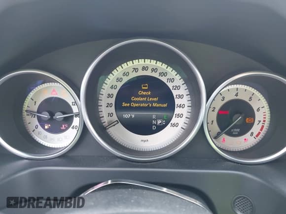 ✅ 2015 Mercedes-Benz E 350 Luxury • VIN: WDDHF8JB2FB157984 • Lot: 42491313. Wystawiony na IAAI z przebiegiem 125 348 mil. Bezpłatny archiwum sprzedaży aukcyjnych z USA i szczegółowy raport historii pojazdu na DreamBid. Zdjęcie 7.