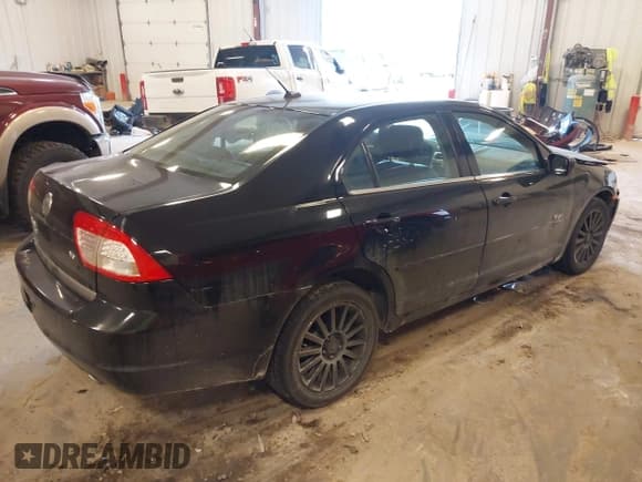 ✅ 2007 Mercury Milan Premier • VIN: 3MEHM08147R630858 • Lot: 43717692. Listed on IAAI with 107,317 mi. Free auction sales archive from the USA and detailed vehicle history report at DreamBid. Image 4.