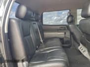 ✅ 2013 Toyota Tundra • VIN: 5TFDW5F14DX285361 • Lot: 94135505. Wystawiony na Copart z przebiegiem 148 830 mil. Bezpłatny archiwum sprzedaży aukcyjnych z USA i szczegółowy raport historii pojazdu na DreamBid. Zdjęcie 10.