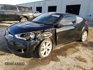 ✅ 2016 Hyundai Veloster • VIN: KMHTC6AD3GU273831 • Lot: 87689275. Wystawiony na Copart z przebiegiem 108 387 mil. Bezpłatny archiwum sprzedaży aukcyjnych z USA i szczegółowy raport historii pojazdu na DreamBid. Zdjęcie 1.