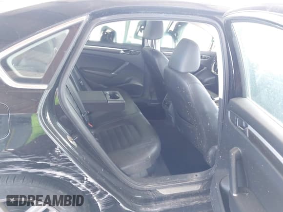 ✅ 2016 Volkswagen Passat SEL Premium • VIN: 1VWCS7A31GC053501 • Lot: 43453468. Listed on IAAI with 72,063 mi. Free auction sales archive from the USA and detailed vehicle history report at DreamBid. Image 8.
