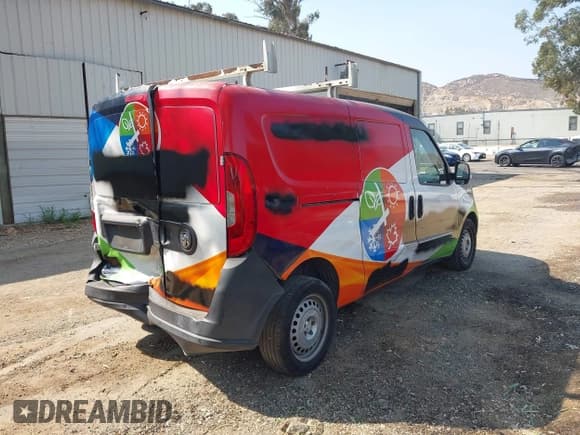 ✅ 2017 Ram ProMaster City Cargo Tradesman • VIN: ZFBERFABXH6E01827 • Lot: 42816481. Listed on IAAI with 171,549 mi. Free auction sales archive from the USA and detailed vehicle history report at DreamBid. Image 4.