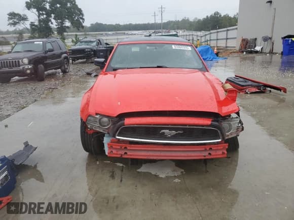 ✅ 2013 Ford Mustang Premium • VIN: 1ZVBP8EMXD5203966 • Lot: 83960355. Listed on Copart with 147,546 mi. Free auction sales archive from the USA and detailed vehicle history report at DreamBid. Image 5.