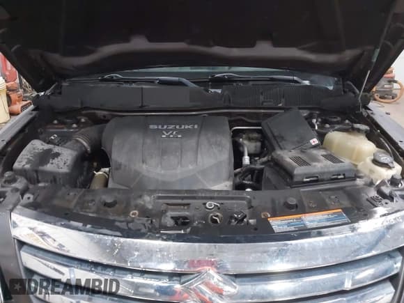 ✅ 2008 Suzuki XL7 Limited • VIN: 2S3DA917186113037 • Lot: 41759018. Wystawiony na IAAI z przebiegiem 134 921 mil. Bezpłatny archiwum sprzedaży aukcyjnych z USA i szczegółowy raport historii pojazdu na DreamBid. Zdjęcie 10.