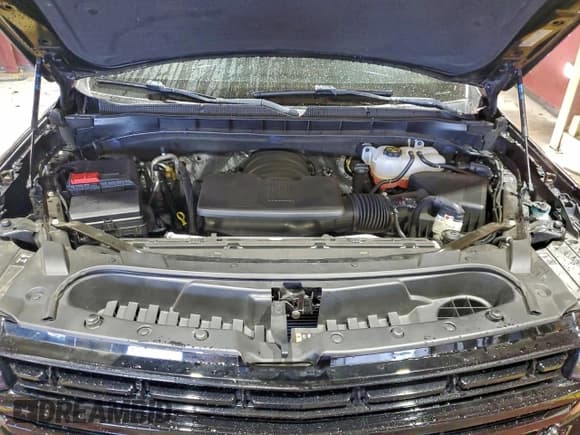 ✅ 2022 Chevrolet Suburban LT • VIN: 1GNSKCKD5NR313186 • Lot: 93771395. Listed on Copart with 224,424 mi. Free auction sales archive from the USA and detailed vehicle history report at DreamBid. Image 12.