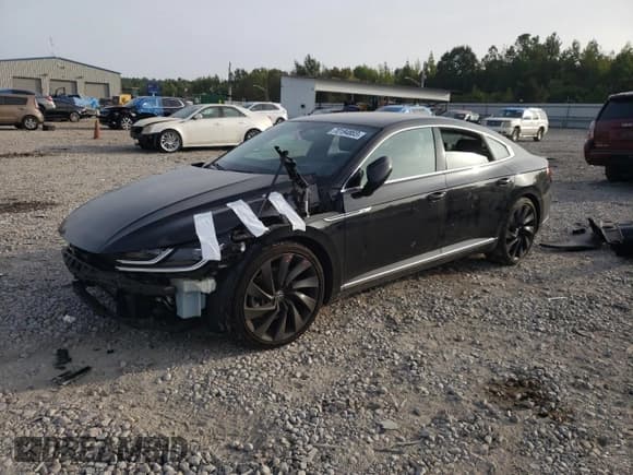 ✅ 2020 Volkswagen Arteon SEL R-Line • VIN: WVWSR7AN5LE013190 • Lot: 70194883. Wystawiony na Copart z przebiegiem 30 505 mil. Bezpłatny archiwum sprzedaży aukcyjnych z USA i szczegółowy raport historii pojazdu na DreamBid. Zdjęcie 1.