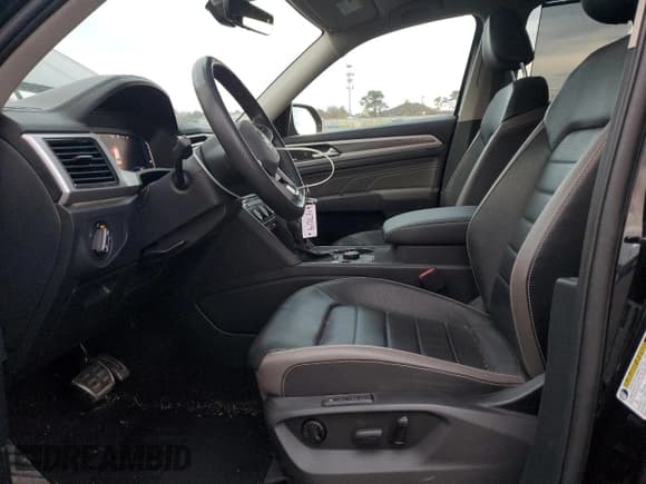 ✅ 2022 Volkswagen Atlas SEL Premium R-Line • VIN: 1V2FR2CA0NC518405 • Lot: 91991075. Listed on Copart with 42,808 mi. Free auction sales archive from the USA and detailed vehicle history report at DreamBid. Image 7.