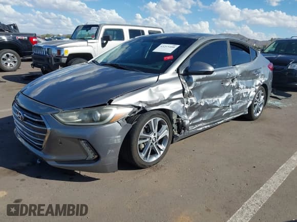 ✅ 2017 Hyundai Elantra SE • VIN: KMHD84LF9HU148598 • Lot: 43215408. Wystawiony na IAAI z przebiegiem 109 286 mil. Bezpłatny archiwum sprzedaży aukcyjnych z USA i szczegółowy raport historii pojazdu na DreamBid. Zdjęcie 17.