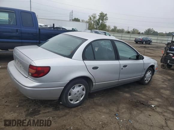 ✅ 2002 Saturn SL • VIN: 1G8ZH528X2Z158256 • Lot: 81481665. Wystawiony na Copart z przebiegiem 68 172 mil. Bezpłatny archiwum sprzedaży aukcyjnych z USA i szczegółowy raport historii pojazdu na DreamBid. Zdjęcie 3.