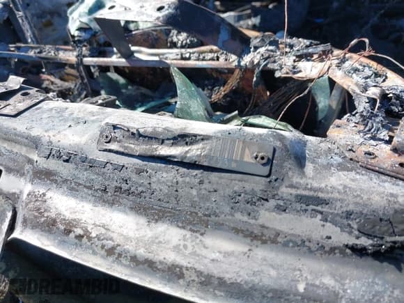 ✅ 2004 Chevrolet Silverado 2500HD LS • VIN: 1GCHC23174F125493 • Лот: 42701000. Опубликован ранее на IAAI с пробегом Не указан. Бесплатный доступ к архиву аукционных продаж из США и подробный отчёт об истории автомобиля на DreamBid. Изображение 9.