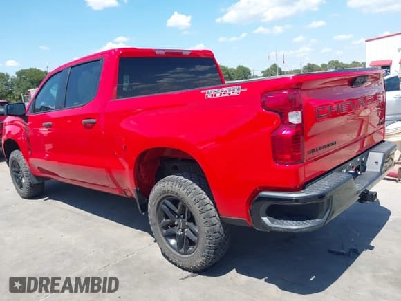 ✅ 2022 Chevrolet Silverado 1500 Custom Trail Boss • VIN: 3GCPDCEK0NG577340 • Лот: 43011035. Опубликован ранее на IAAI с пробегом 48 964 миль. Бесплатный доступ к архиву аукционных продаж из США и подробный отчёт об истории автомобиля на DreamBid. Изображение 14.