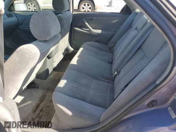 ✅ 2000 Toyota Camry LE • VIN: 4T1BG22K2YU679297 • Lot: 90669205. Wystawiony na Copart z przebiegiem 140 056 mil. Bezpłatny archiwum sprzedaży aukcyjnych z USA i szczegółowy raport historii pojazdu na DreamBid. Zdjęcie 10.