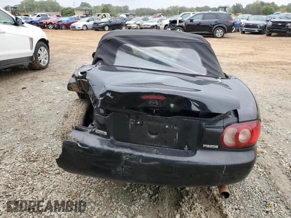 ✅ 2002 Mazda MX-5 Miata Cloth • VIN: JM1NB353X20231995 • Lot: 73107444. Wystawiony na Copart z przebiegiem 180 195 mil. Bezpłatny archiwum sprzedaży aukcyjnych z USA i szczegółowy raport historii pojazdu na DreamBid. Zdjęcie 6.