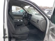 ✅ 2013 Chevrolet Silverado 2500HD Work Truck • VIN: 1GC2KVCG8DZ253237 • Lot: 41149947. Listed on IAAI with 326,965 mi. Free auction sales archive from the USA and detailed vehicle history report at DreamBid. Image 5.