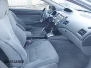 ✅ 2010 Honda Civic LX • VIN: 2HGFG1B67AH525858 • Lot: 43675155. Listed on IAAI with 124,542 mi. Free auction sales archive from the USA and detailed vehicle history report at DreamBid. Image 5.