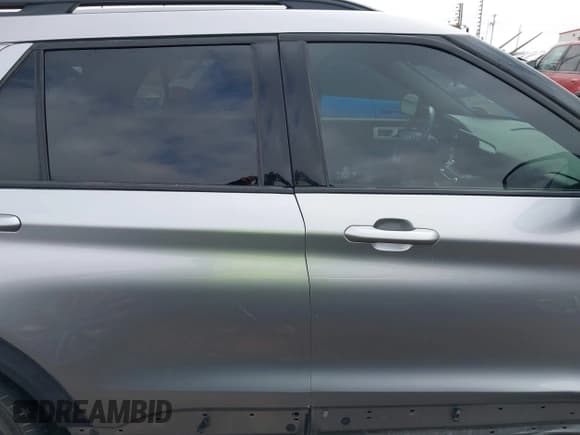 ✅ 2020 Ford Explorer XLT • VIN: 1FMSK7DH8LGA91022 • Lot: 42104855. Wystawiony na IAAI z przebiegiem 80 102 mil. Bezpłatny archiwum sprzedaży aukcyjnych z USA i szczegółowy raport historii pojazdu na DreamBid. Zdjęcie 13.